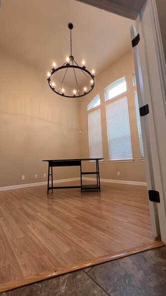Spacious study w/ high ceiling - 18439 Rogers Bend