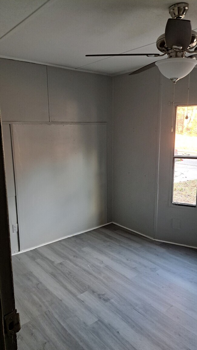 Building Photo - 304 Bayonet Dr