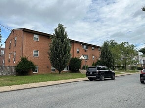 Building Photo - Jefferson Street