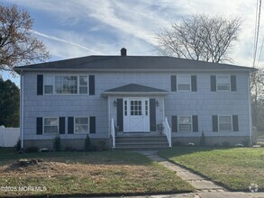 Building Photo - 14 Fieldstone Ln