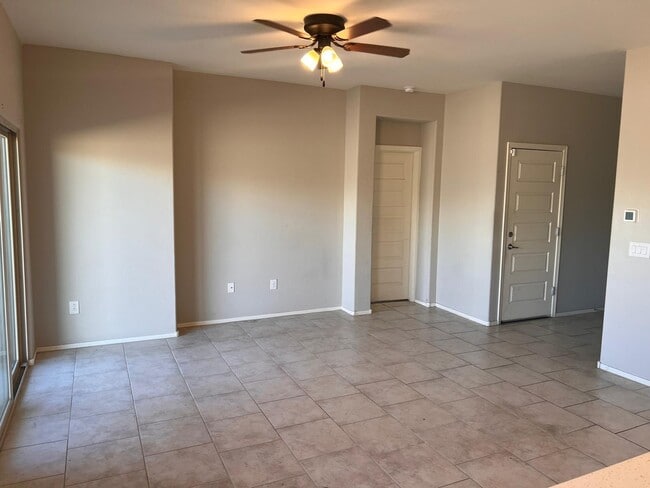 Building Photo - 6183 S Water Fountain Dr