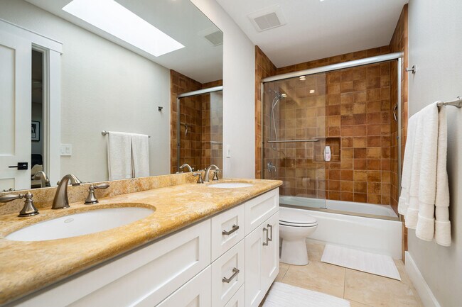 Building Photo - 321 Bouquet Canyon Dr