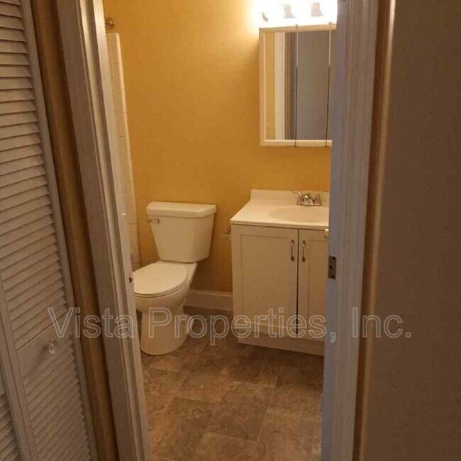 Building Photo - 4119 Glen Hill Manor Dr