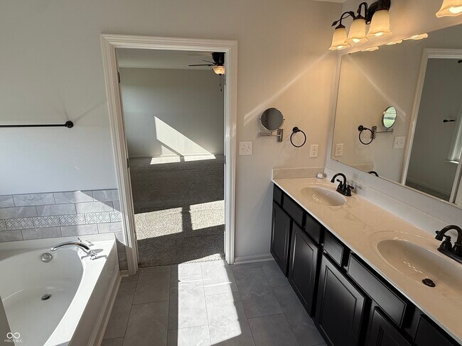Building Photo - 7713 Eagle Point Cir
