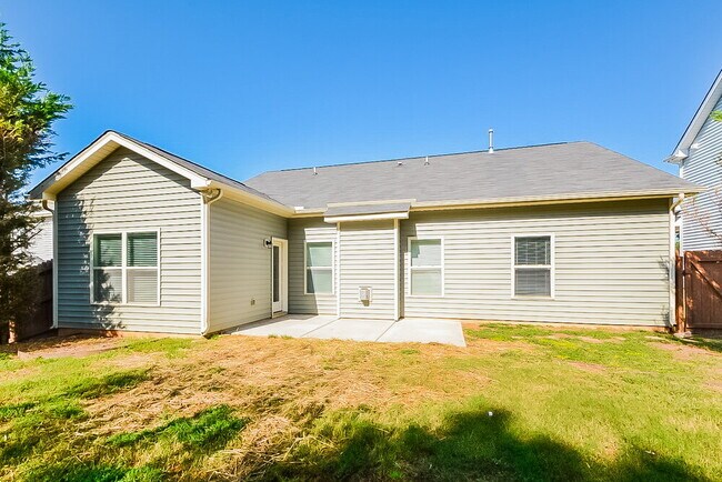 Building Photo - 288 Lakemont Dr