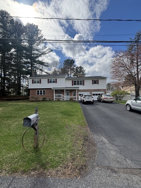 Building Photo - 101 Serif Ln