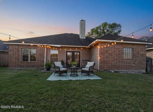 Building Photo - 236 Shadowbrush Bend