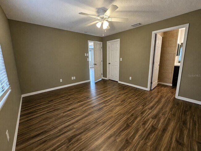 Building Photo - 4614 Tippecanoe Trail
