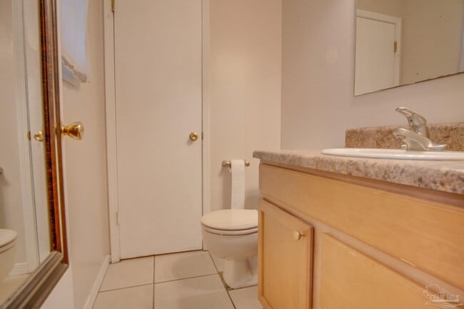 Building Photo - 8111 Stonebrook Dr