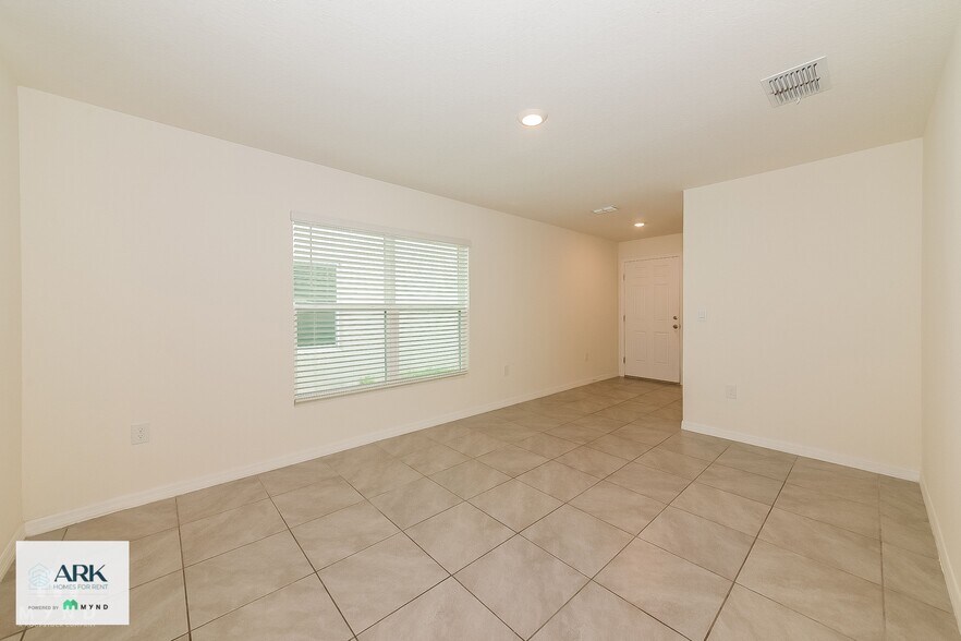 Building Photo - 2933 Great Abaco Way