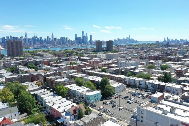 Building Photo - 440-42 58th St