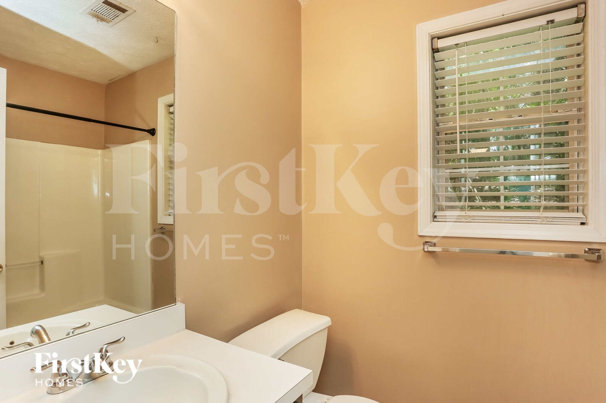 Building Photo - 5082 Memory Ln