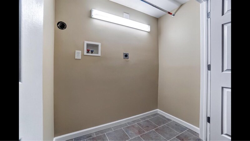 Building Photo - 10562 Toulon Dr