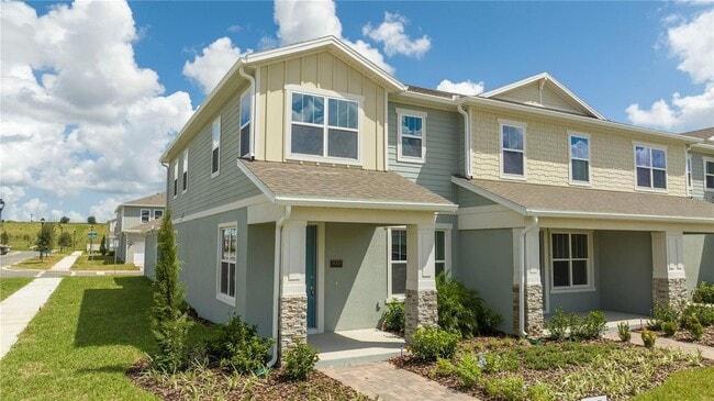 Building Photo - 16350 Hamlin Vw St