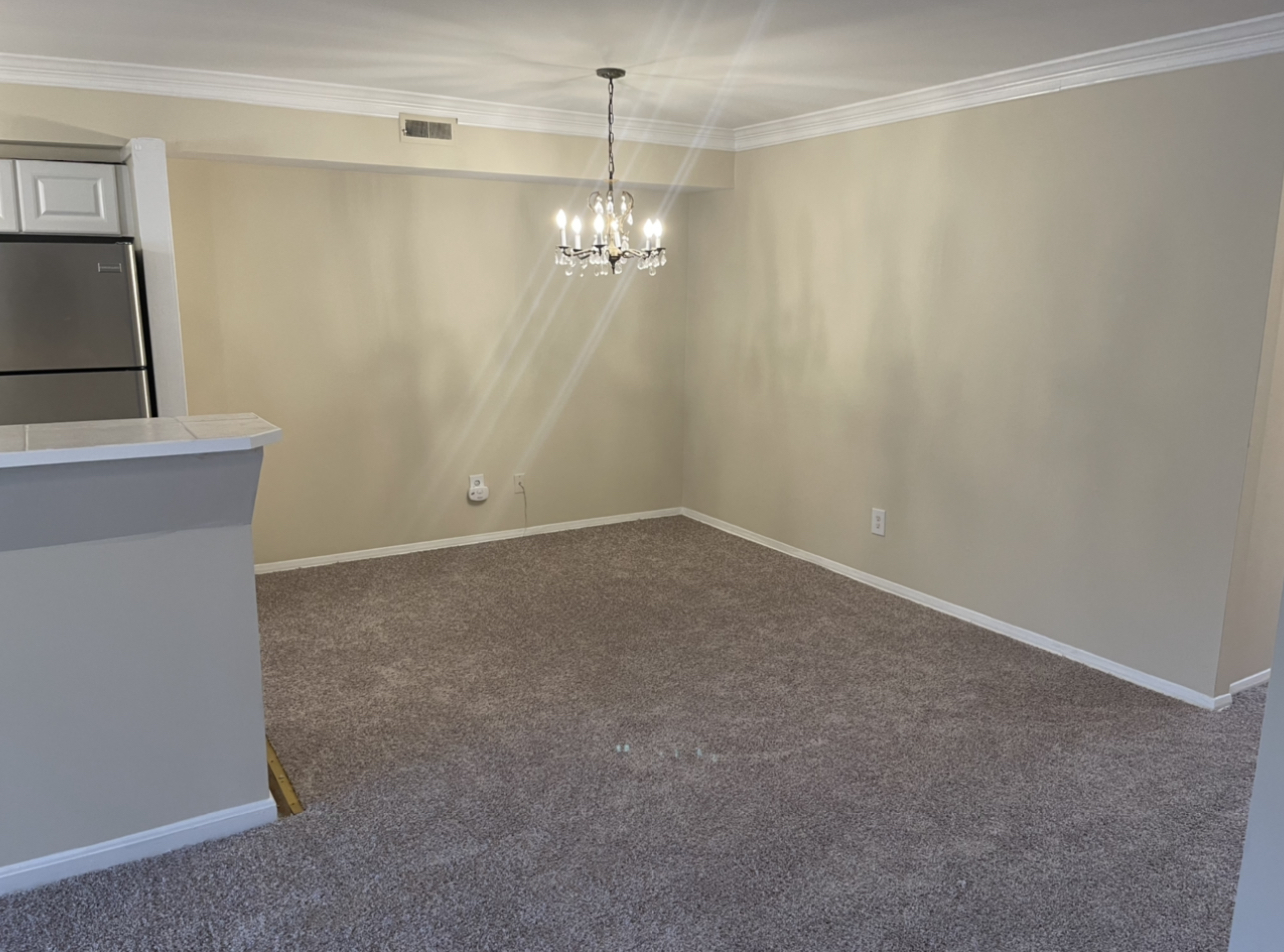 Building Photo - 7531 Spring Lake Dr