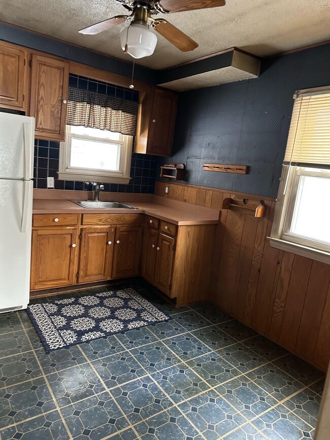 Building Photo - 3340 Dudley St