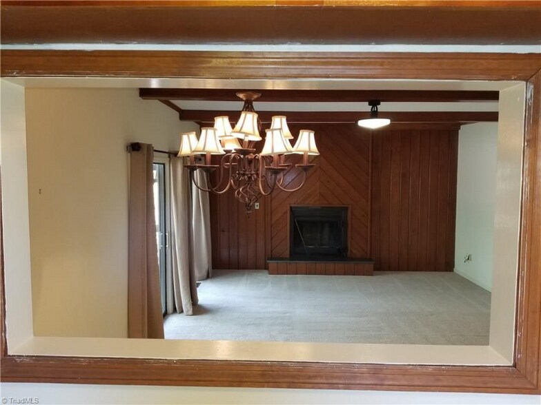 Building Photo - 601 Aspen Pl
