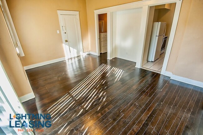 Building Photo - 2735 San Marino St
