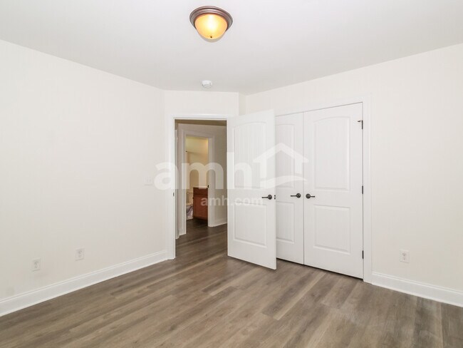 Building Photo - 1254 Clancy Dr NE