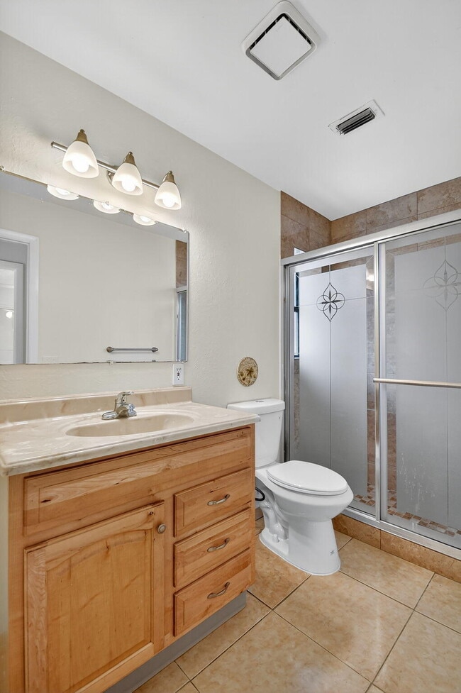 Building Photo - 2701 Waterview Cir