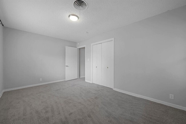 Building Photo - 3100 Whiteway Dr