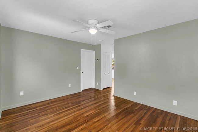 Building Photo - 434 49th St