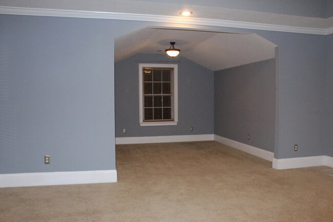 Building Photo - West Augusta Home with Separate Mother - In - Law Suite