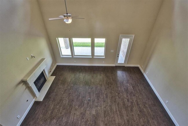 Building Photo - 21203 Bradford Grove Dr