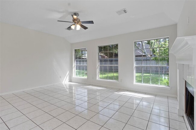Building Photo - 1809 Oak Cluster Cir