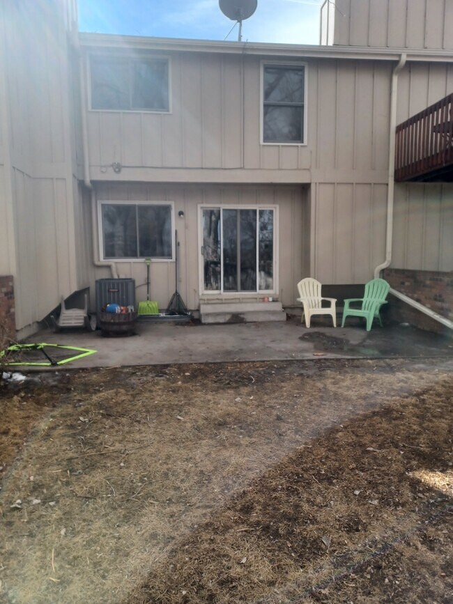 Building Photo - 3000 Regatta Ln