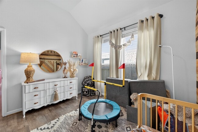 Building Photo - 4821 La Piedra Ln