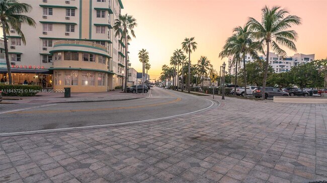 Building Photo - 7300 Ocean Terrace