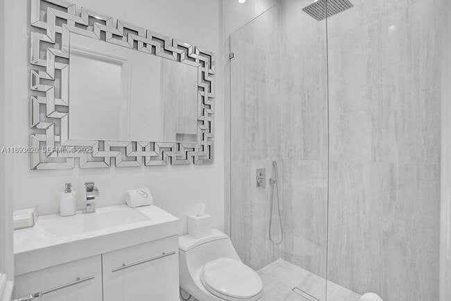 Building Photo - 1516 Island Blvd