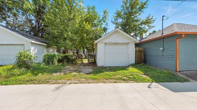 Building Photo - 3 bedroom home!
