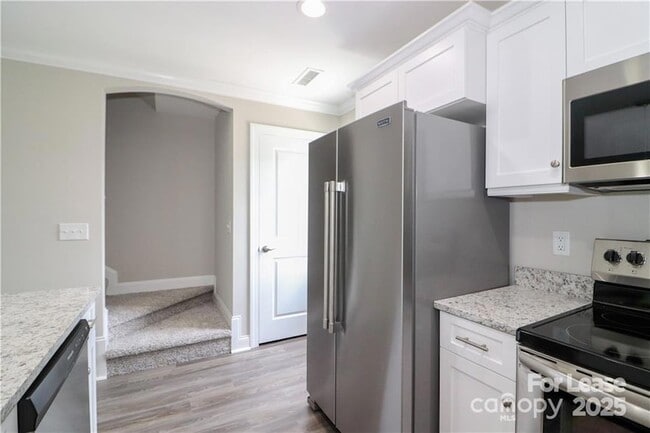 Building Photo - 3973 Newhall Dr NW