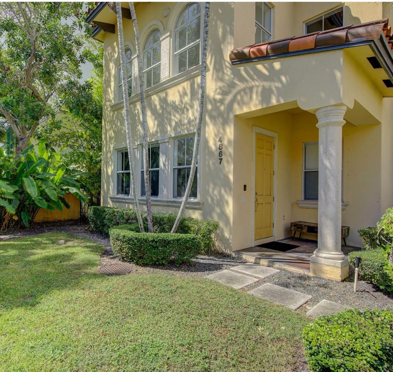 Building Photo - 4867 Ponce de Leon Blvd