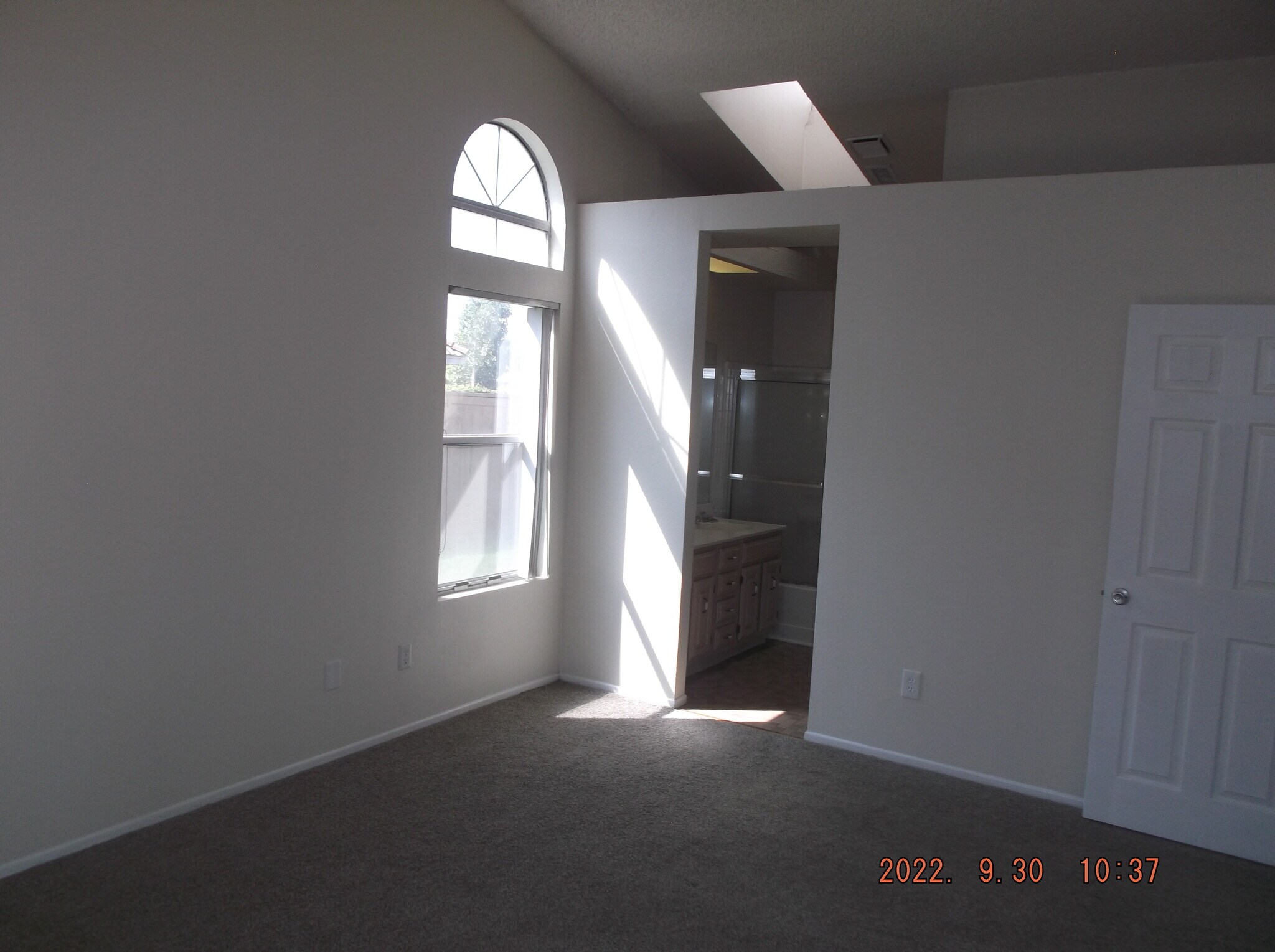 master bedroom - 3032 Chablis Ave