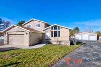 Building Photo - 9468 S 2280 E