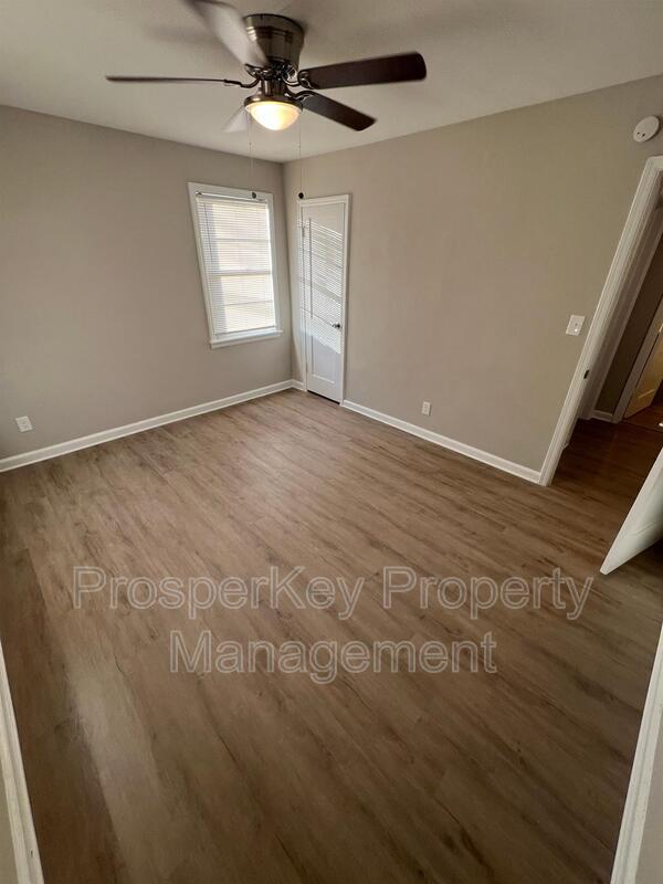 Building Photo - 849 Illges Rd