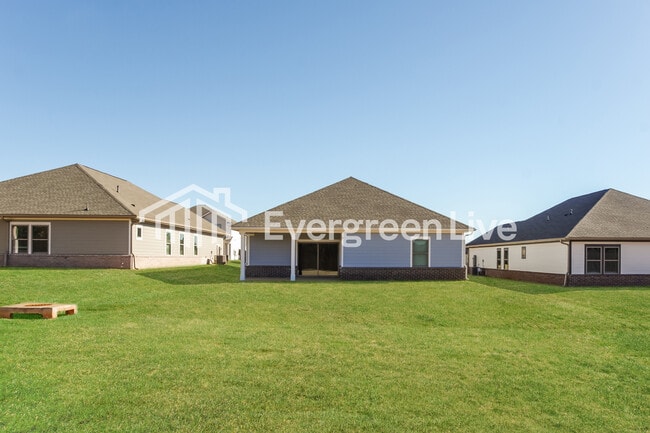 Building Photo - 14717 Mountain Strm Dr