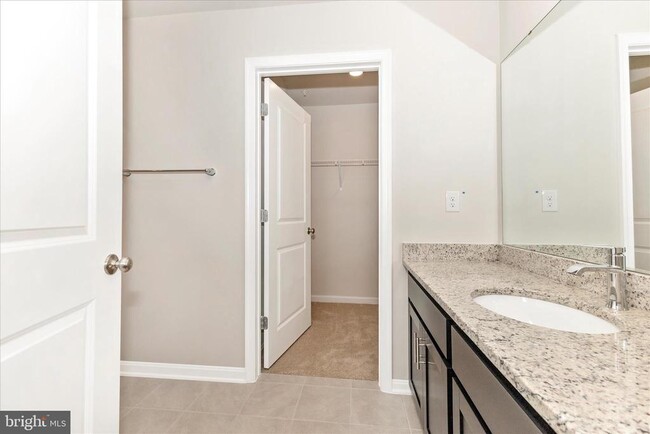 Building Photo - 461 Hanson St