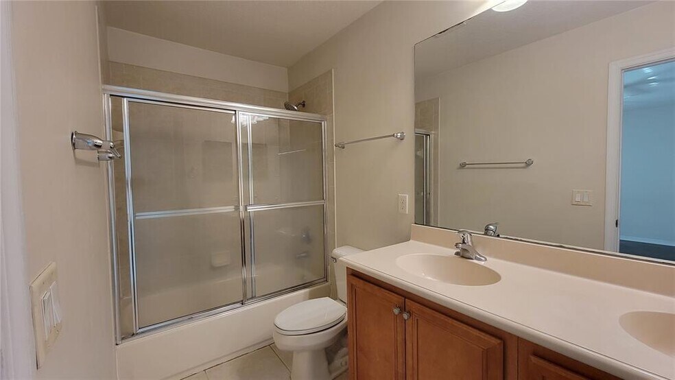 Building Photo - 5923 Manchester Way