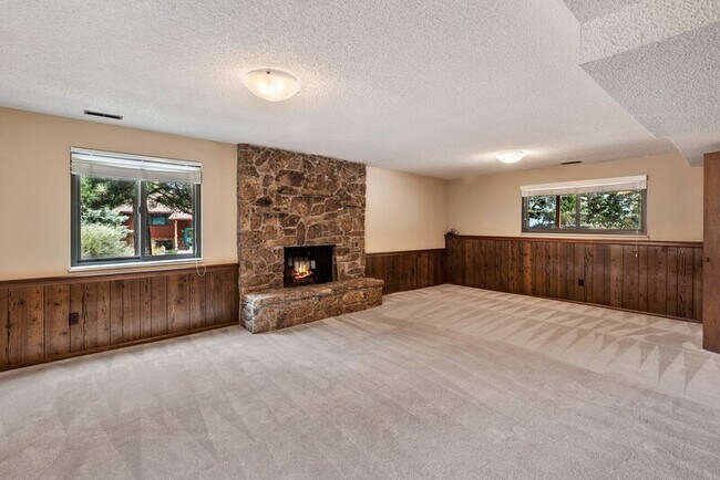 Building Photo - 106 Bevers Pl