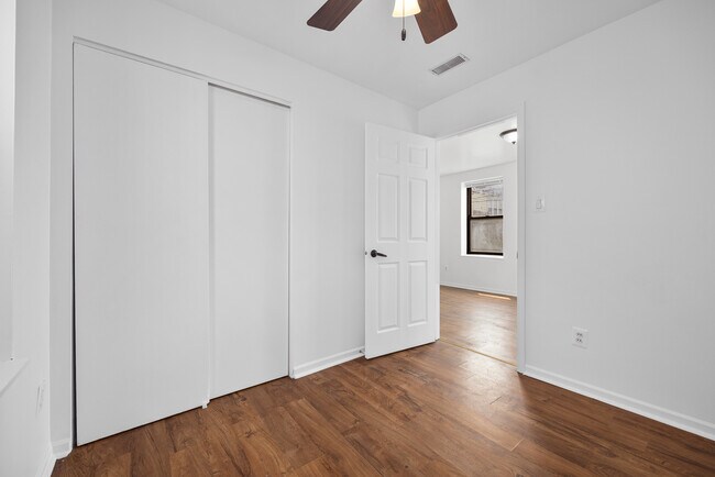 Building Photo - 2702 S Spaulding Ave