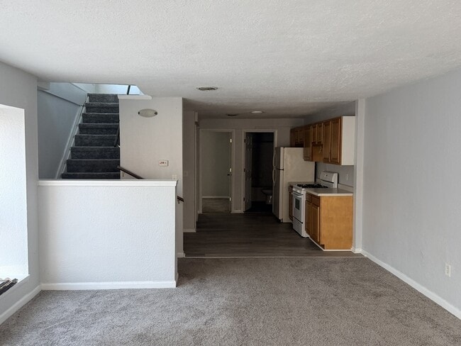 Building Photo - 312 Salem St