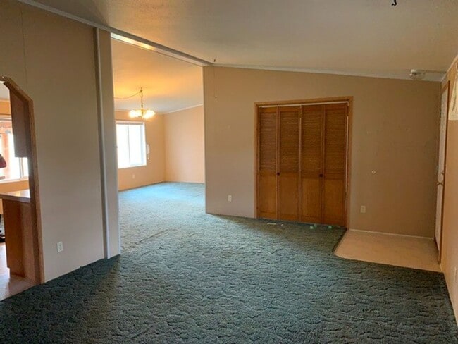 Building Photo - 3 Bed, 2 Bath Home in Lower Stillwater Valley