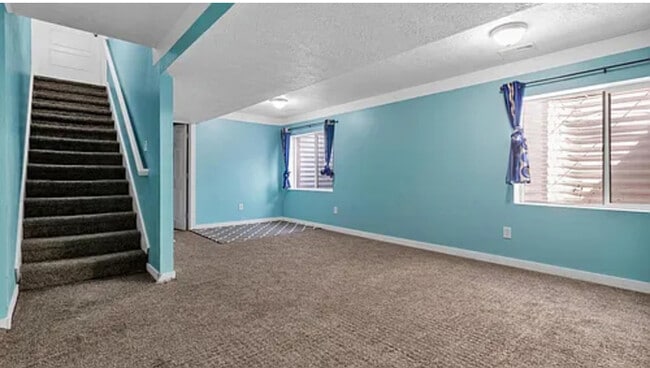 Building Photo - Your Next Home Awaits!