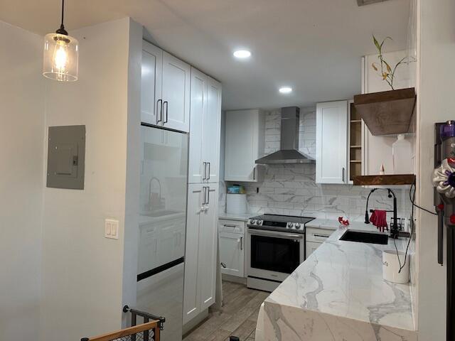 Building Photo - 2220 NE 68th St