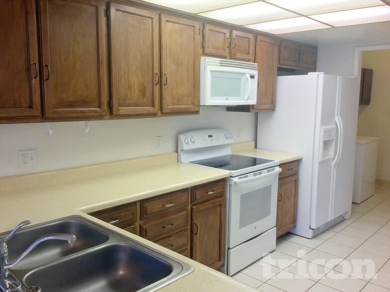 Building Photo - 2572 Wabash Cir