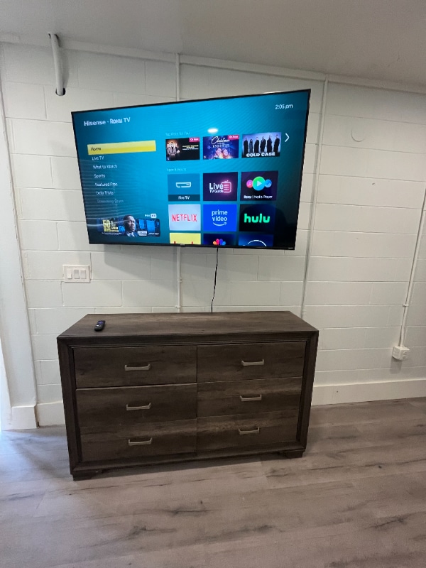 Building Photo - 740 Jenkins St